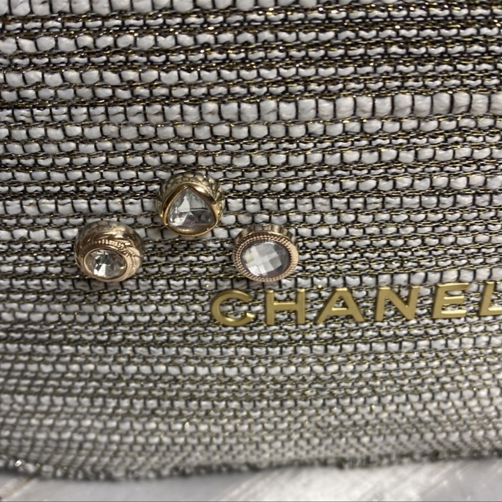 Chanel Tweed Pouch with Straps - Holiday Edition - Picture 3 of 10